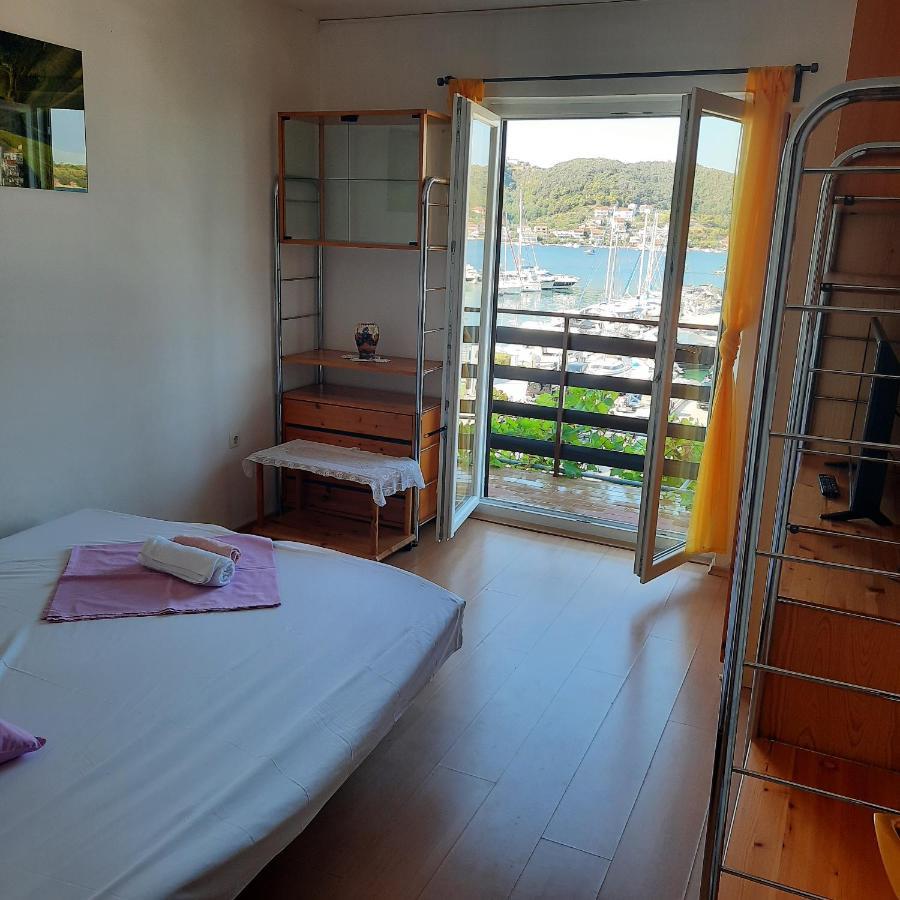 Apartments Bojana Rab Supetarska Draga Exterior photo